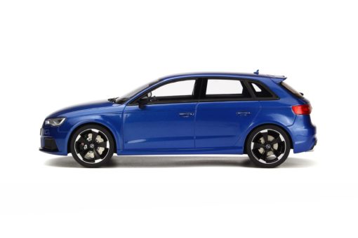 AUDI RS3 2015