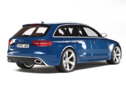 Audi RS4 Avant 2012