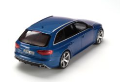 Audi RS4 Avant 2012