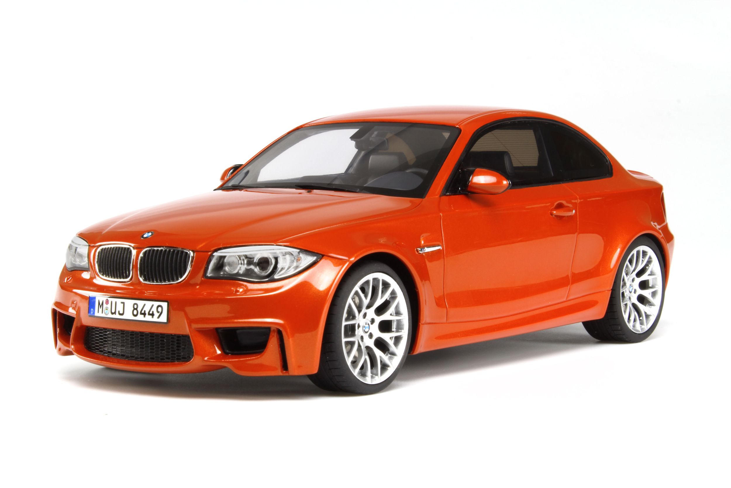 BMW 1M E82 - Model car collection - GT SPIRIT