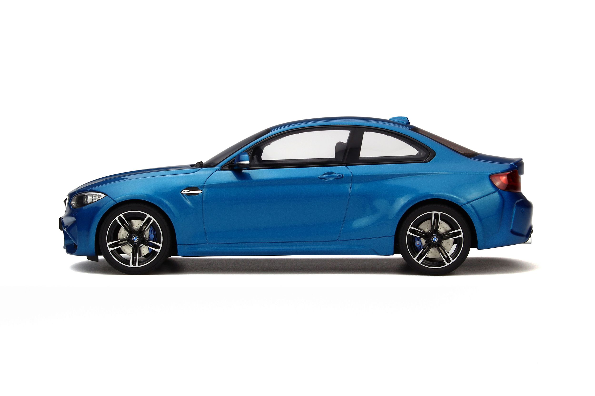 Urlaub in Long Beach: Modellautos des BMW M2 aus 2016