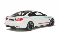 BMW M4 Pack Performance