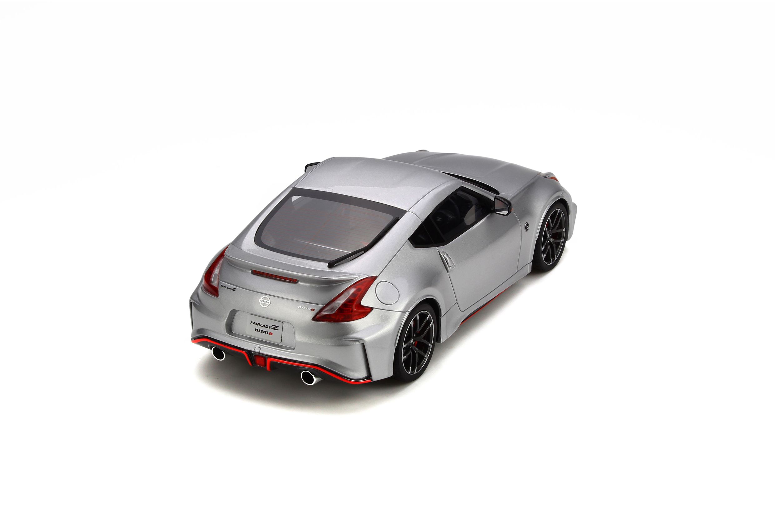 1/18 日産 フェアレディ Z ニスモ (Z34) （ブラック）【GTS002KJ】 | GTスピリット | GTS002KJ ニッサン フェアレディZ  ニスモ Z34 ブラック | Joshin webショップ 通販