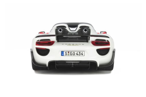 Porsche 918 Spyder Weissach Package