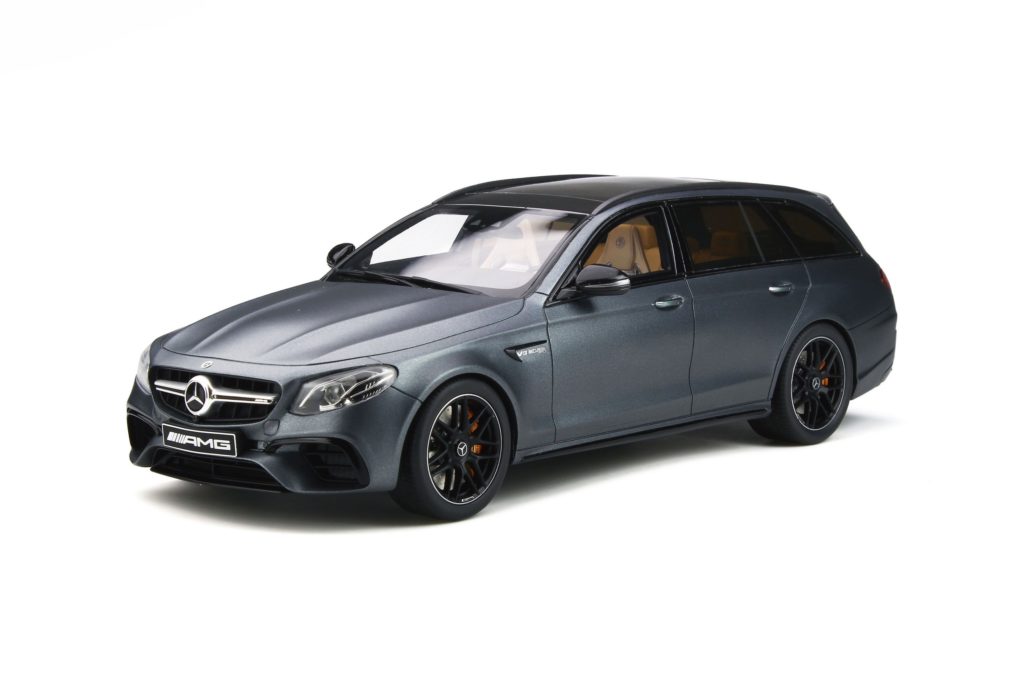 Мерседес бенц e63s
