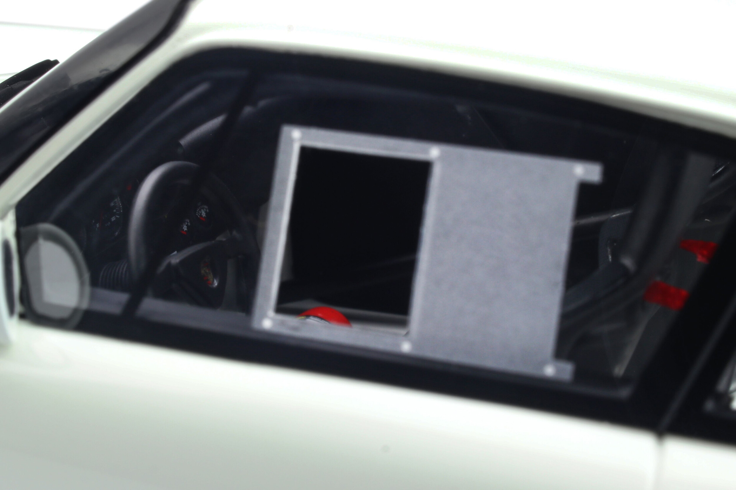 Porsche 911 (964) Carrera 4 Lightweight - Model car