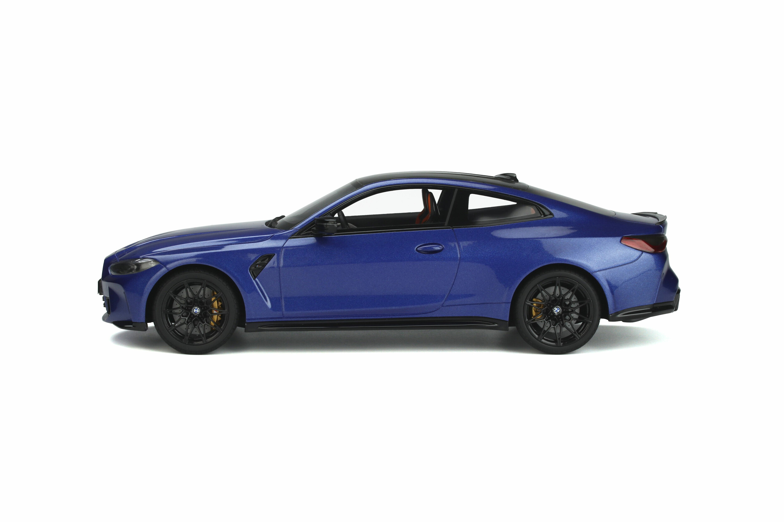 Maquette BMW M4 G82 Coupé 2020 à monter et peindre 1/18 GT Spirit