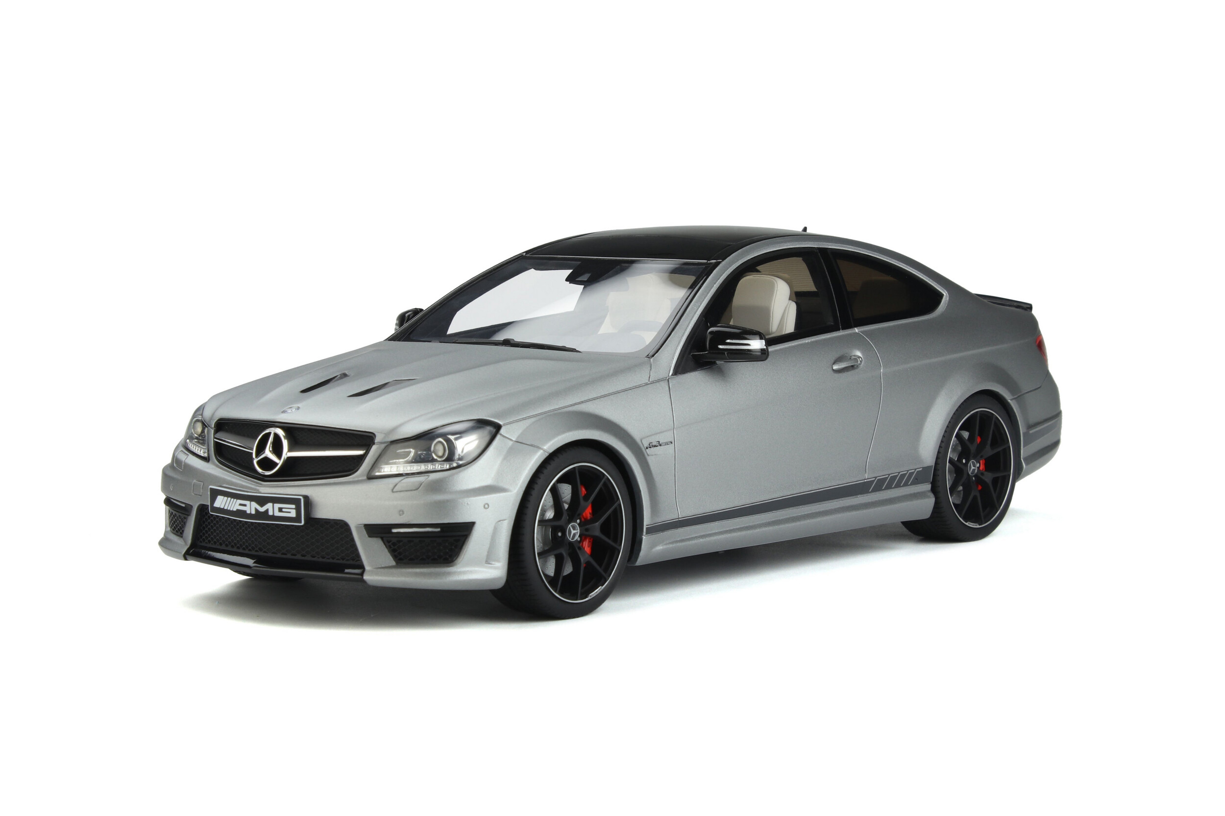 Mercedes-Benz C63 AMG Edition 507 - Model car collection - GT SPIRIT