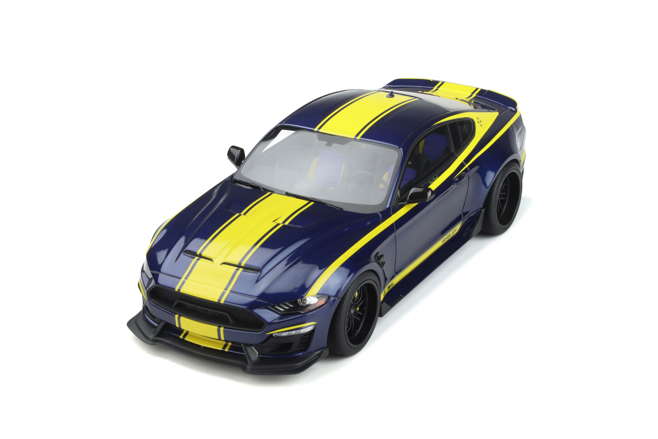 SHELBY MUSTANG GT500 - Voiture miniature de collection - GT SPIRIT